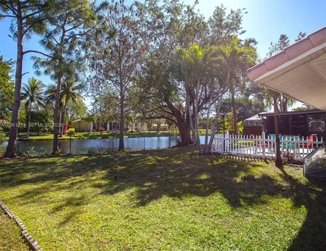 570 Royal Poinciana Court Weston FL 33326