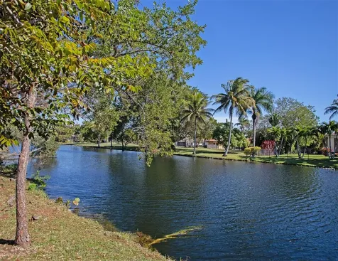 570 Royal Poinciana Court Weston FL 33326