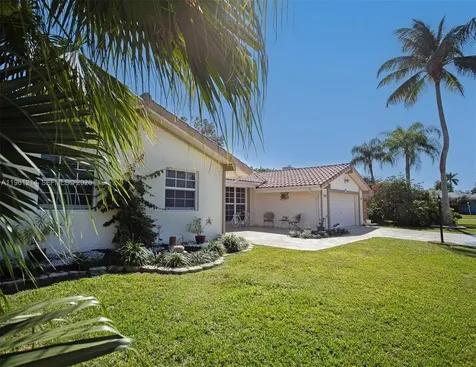570 Royal Poinciana Court Weston FL 33326