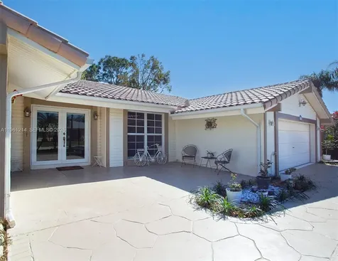 570 Royal Poinciana Court Weston FL 33326