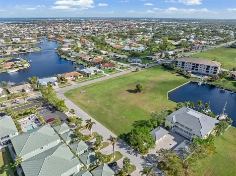 1359 Aqui Esta Punta Gorda FL 33950