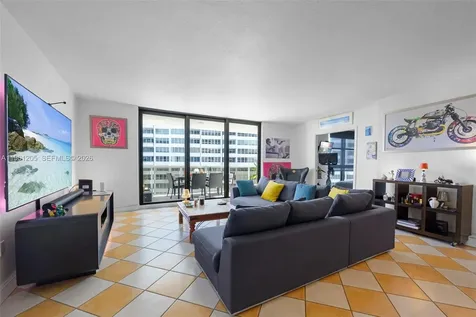 9 Island Avenue Miami Beach FL 33139