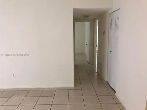 10762 N Kendall Drive Miami FL 33176