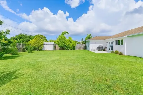 5010 SW 31st Avenue Naples FL 34116