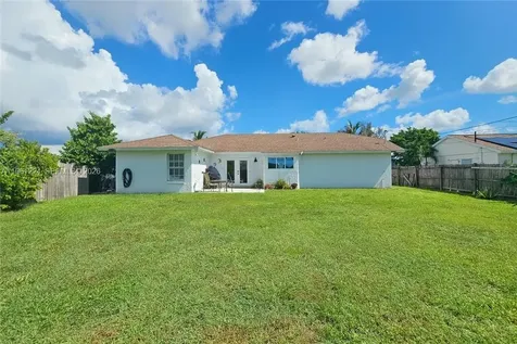 5010 SW 31st Avenue Naples FL 34116