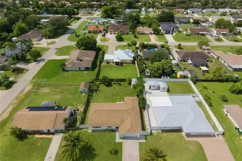 5010 SW 31st Avenue Naples FL 34116
