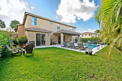 3846 W Gardenia Avenue Weston FL 33332