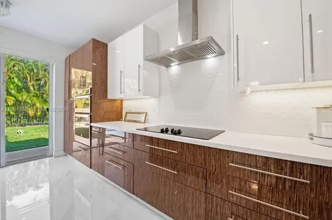 3846 W Gardenia Avenue Weston FL 33332