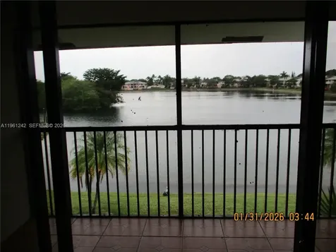 3200 NW 46th Street Oakland Park FL 33309