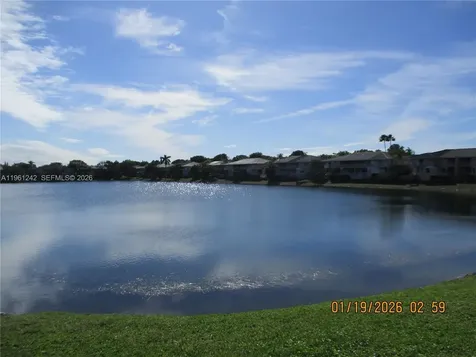 3200 NW 46th Street Oakland Park FL 33309