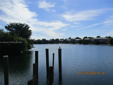 3200 NW 46th Street Oakland Park FL 33309