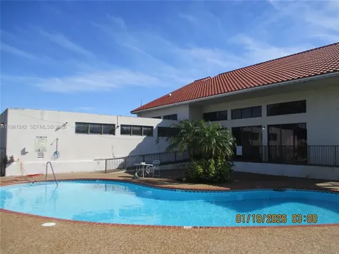 3200 NW 46th Street Oakland Park FL 33309