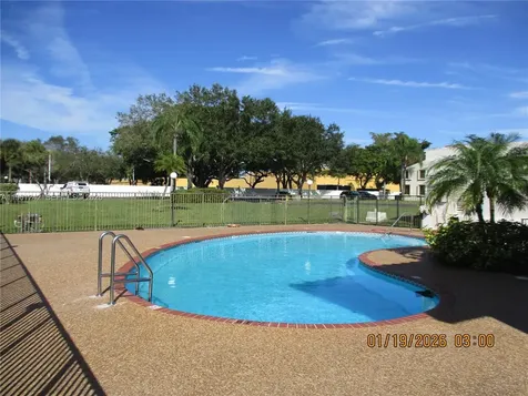 3200 NW 46th Street Oakland Park FL 33309