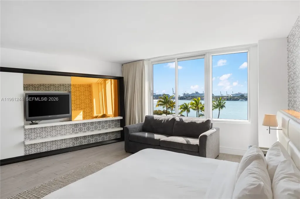 1100 West Avenue Miami Beach FL 33139