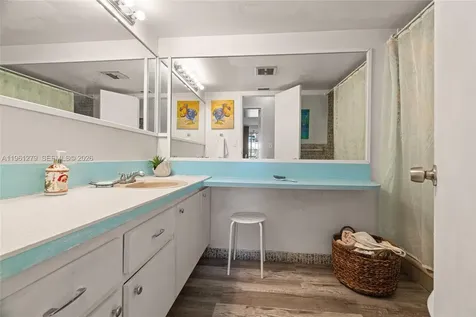 1690 NE 191st Street Miami FL 33179