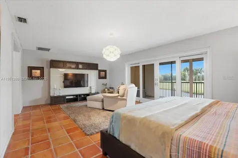 400 NW 127th Avenue Plantation FL 33325