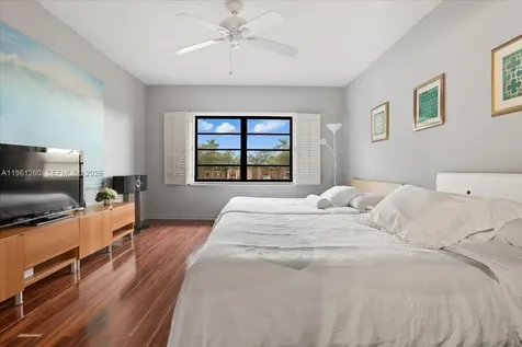 400 NW 127th Avenue Plantation FL 33325