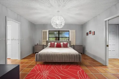 400 NW 127th Avenue Plantation FL 33325