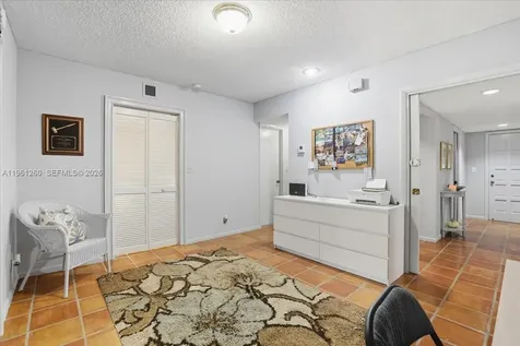 400 NW 127th Avenue Plantation FL 33325