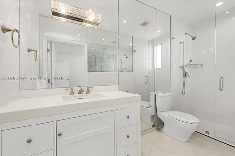 20205 W Oak Haven Circle Miami FL 33179