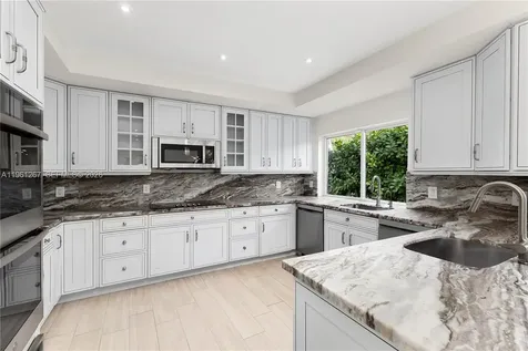 20205 W Oak Haven Circle Miami FL 33179