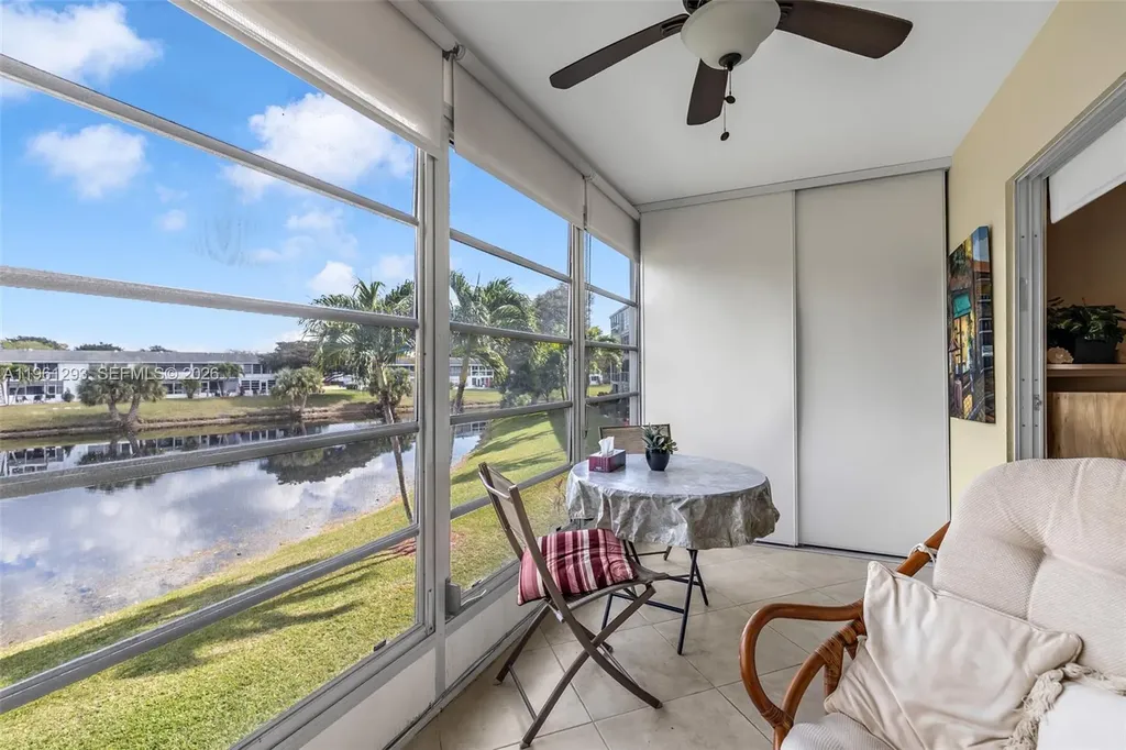 2051 N Newport N Deerfield Beach FL 33442
