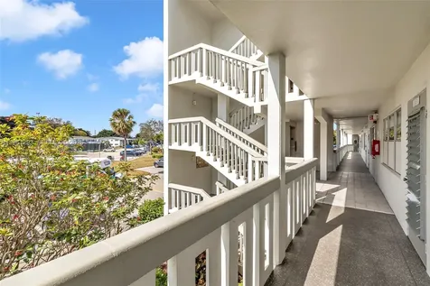2051 N Newport N Deerfield Beach FL 33442
