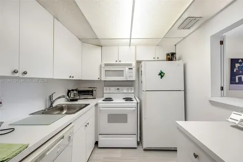 316 Tilford O Deerfield Beach FL 33442
