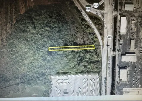 7 NW 137 Miami FL 33182