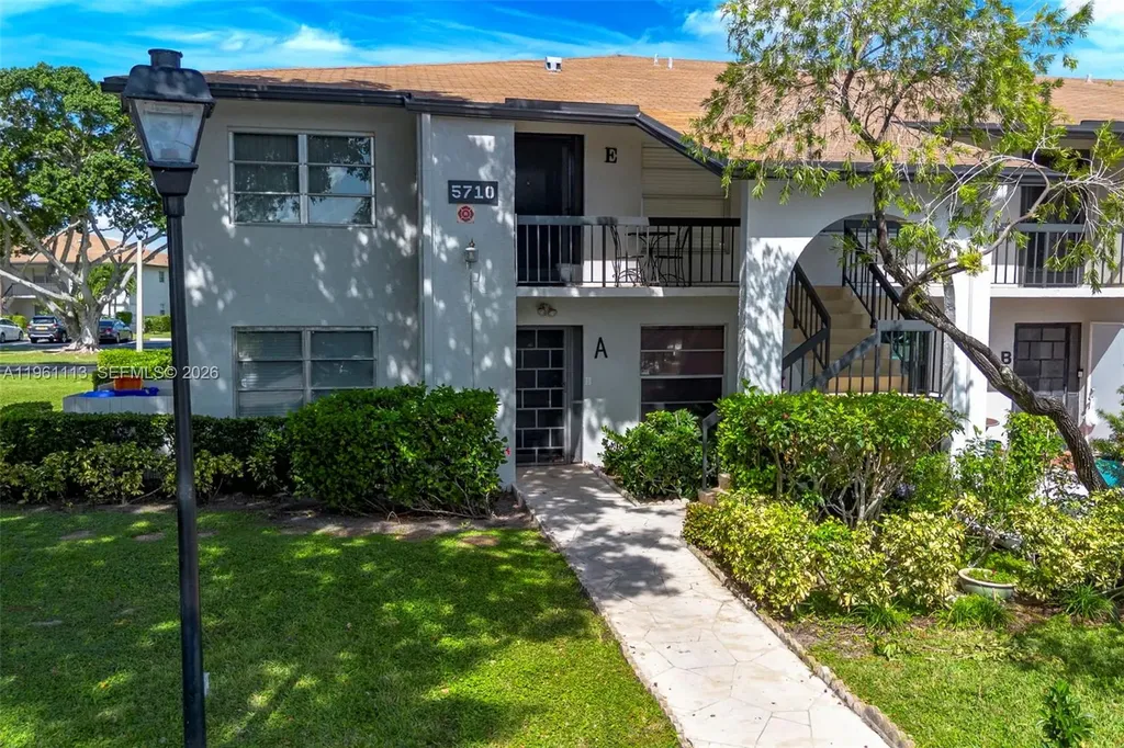5710 Princess Palm Court Delray Beach FL 33484