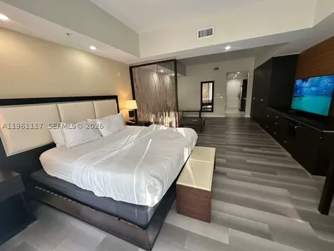 5300 NW 87th Avenue Doral FL 33178