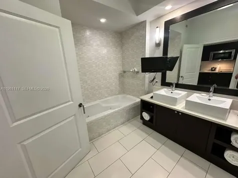 5300 NW 87th Avenue Doral FL 33178