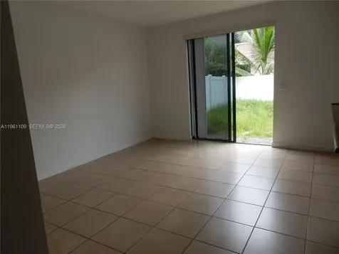 3467 W 89th Terrace Hialeah FL 33018