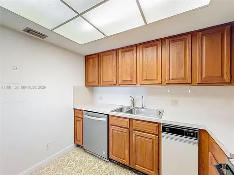 1710 S Ocean Lane Fort Lauderdale FL 33316