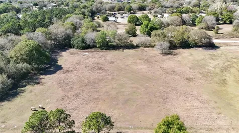 448 NW 34th Street Okeechobee FL 34972