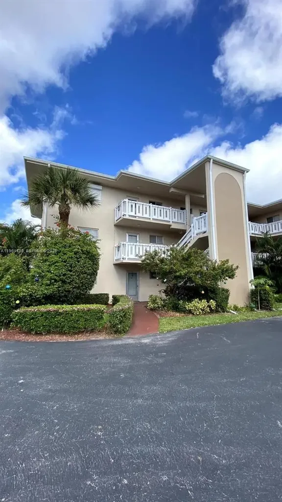 2640 S Garden Drive S Lake Worth FL 33461