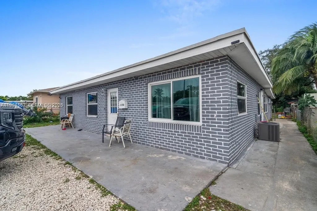 1150 SW 24th Avenue Fort Lauderdale FL 33312