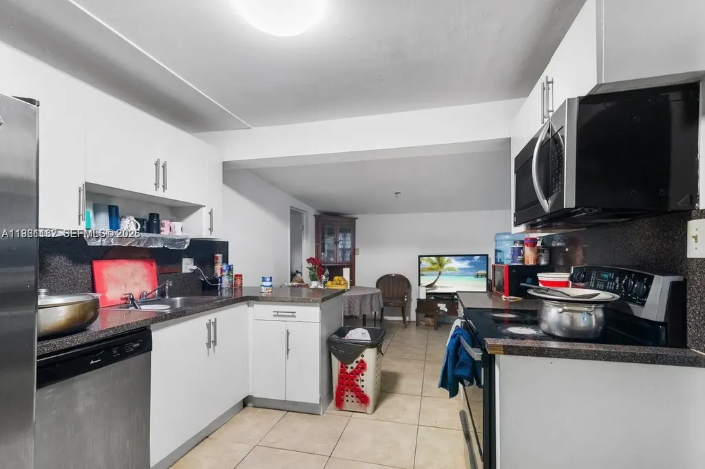 1150 SW 24th Avenue Fort Lauderdale FL 33312