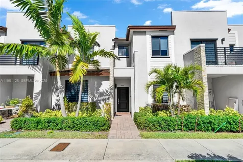 859 NE 211th Street Miami FL 33179