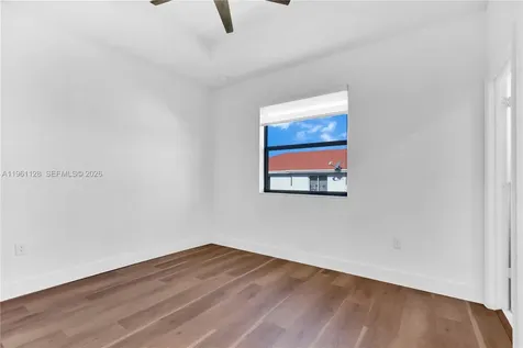 859 NE 211th Street Miami FL 33179