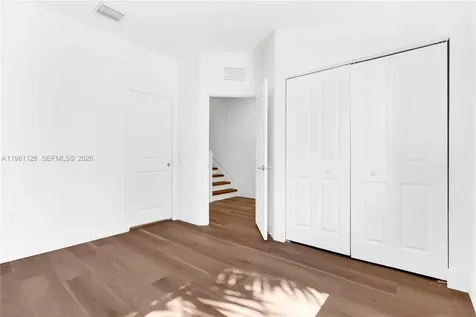 859 NE 211th Street Miami FL 33179