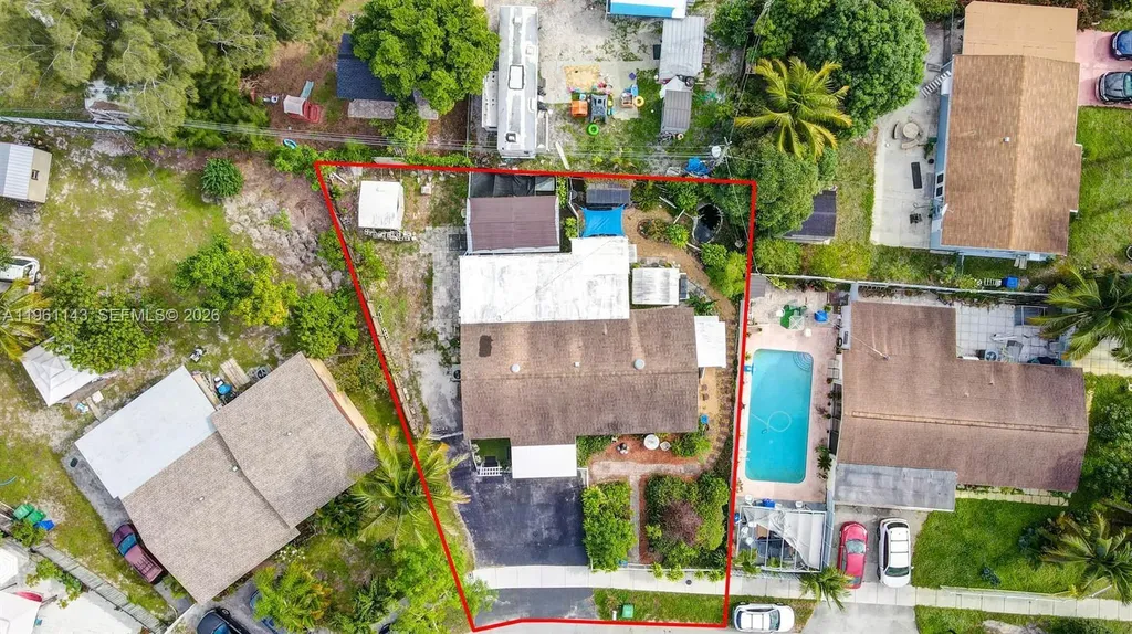 2200 SW 42nd Way Fort Lauderdale FL 33317