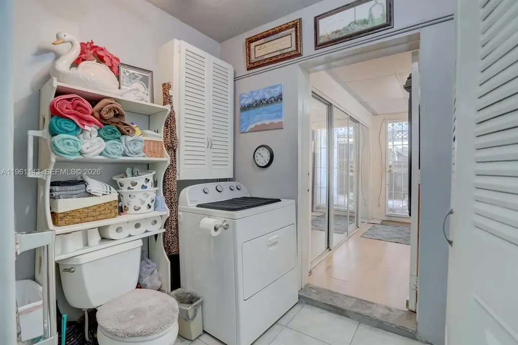 2200 SW 42nd Way Fort Lauderdale FL 33317