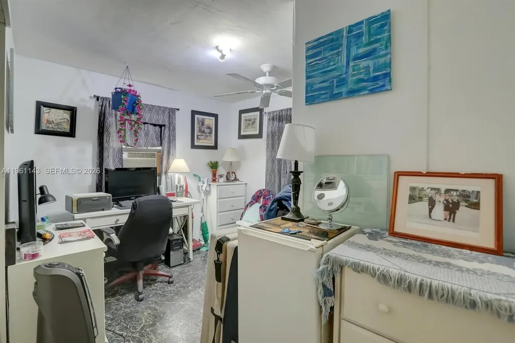 2200 SW 42nd Way Fort Lauderdale FL 33317