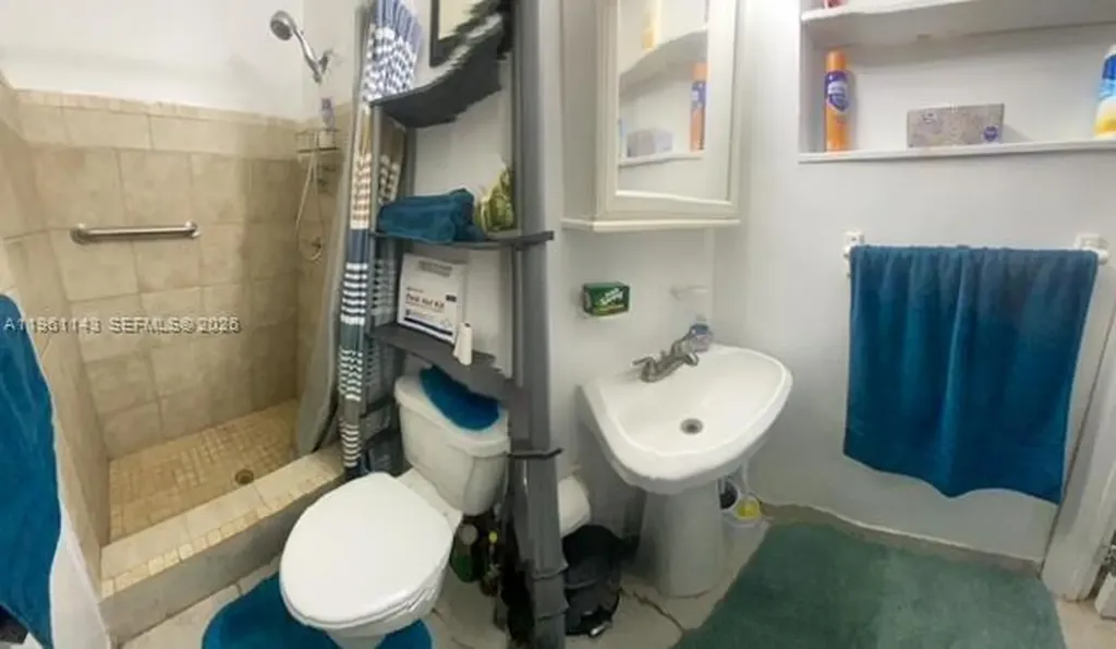 2200 SW 42nd Way Fort Lauderdale FL 33317