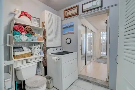 2200 SW 42nd Way Fort Lauderdale FL 33317