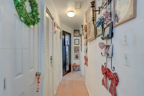 2200 SW 42nd Way Fort Lauderdale FL 33317