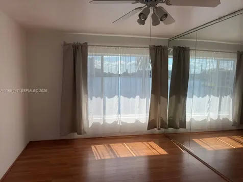 1284 NE 191 North Miami Beach FL 33179