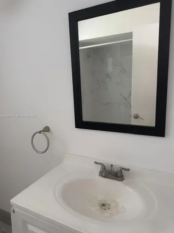 1284 NE 191 North Miami Beach FL 33179