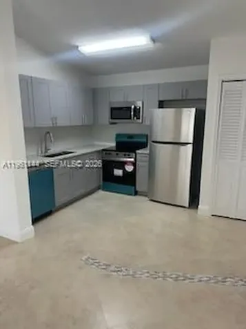 3700 N 56th Avenue Hollywood FL 33021